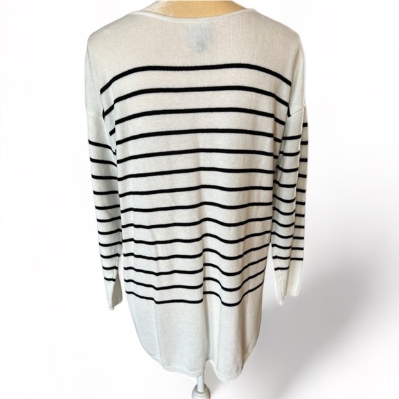 Cabi Turnabout Cardigan White and Black Striped Size XSmall Oversized/Reversible - Picture 7 of 14